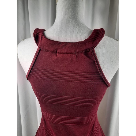 Love Cameron maroon short sleeveless dress - Picture 7 of 7